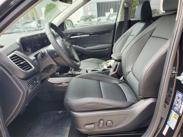 Photo of 2025 Fusion Black Kia Seltos