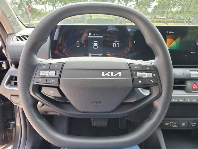 Photo of 2025 Interstellar Gray Kia K4