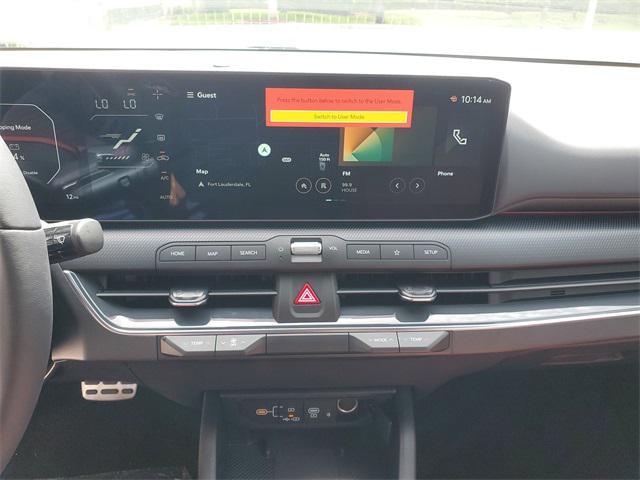 Photo of 2025 Snow White Pearl Kia K4