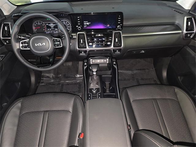 Photo of 2023 Sapphire Blue Kia Sorento