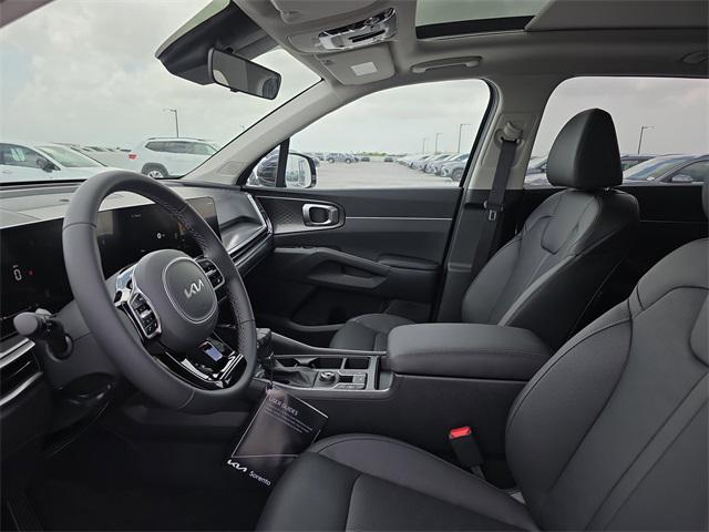 Photo of 2025 Ebony Black Kia Sorento