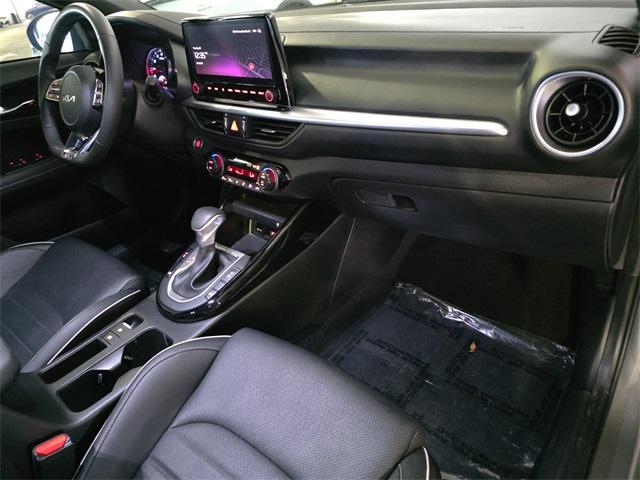 Photo of 2023 Steel Gray Kia Forte