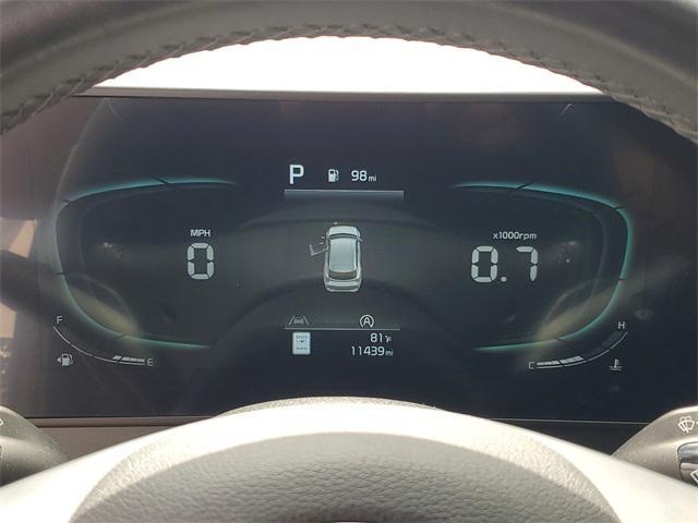 Photo of 2024 Glacial White Pearl Kia Sportage