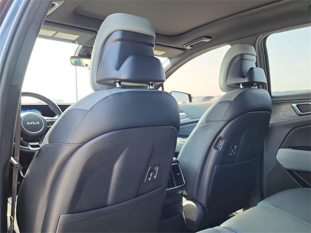 Photo of 2023 Gravity Gray Kia Sportage