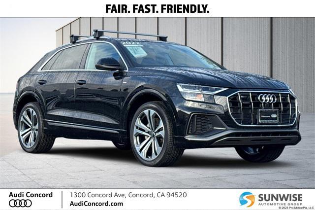 Photo of 2022 Mythos Black Metallic Audi Q8