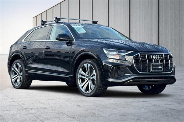 Photo of 2022 Mythos Black Metallic Audi Q8
