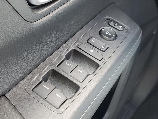Photo of 2026 Crystal Black Honda CR-V Hybrid