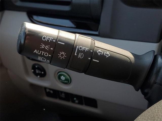 Photo of 2018 Lunar Silver Metallic Honda Pilot