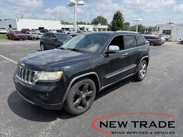 Photo of 2011 Brilliant Black Crystal Pearlcoat Jeep Grand Cherokee