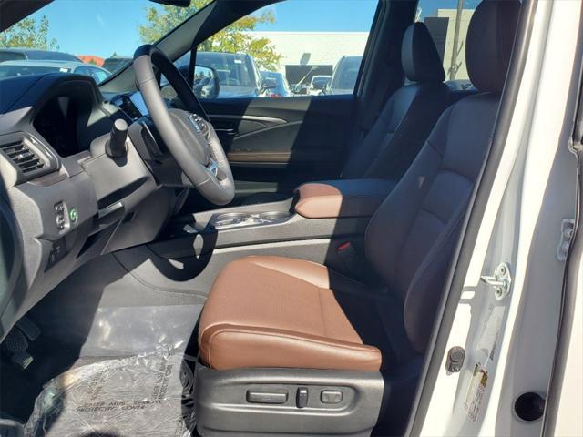 Photo of 2025 Platinum White Pearl Honda Ridgeline