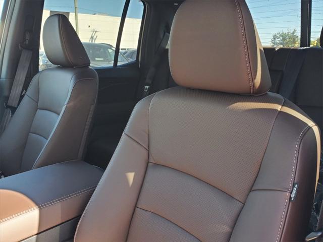 Photo of 2025 Platinum White Pearl Honda Ridgeline