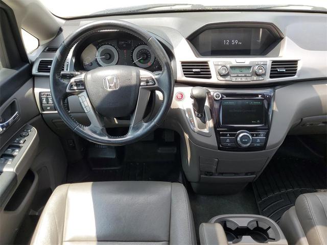 Photo of 2016 Crystal Black Pearl Honda Odyssey