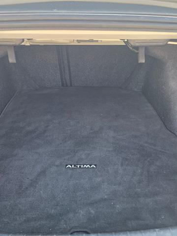 Photo of 2021 WHITE Nissan Altima