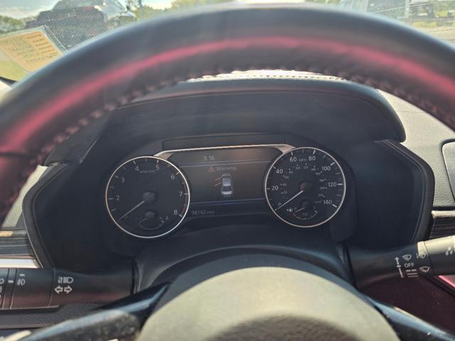 Photo of 2021 WHITE Nissan Altima
