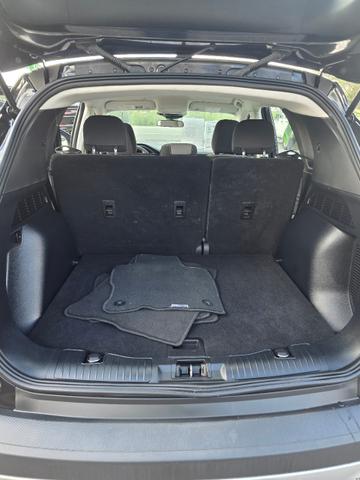 Photo of 2022 black Ford Escape