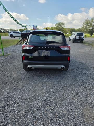 Photo of 2022 black Ford Escape