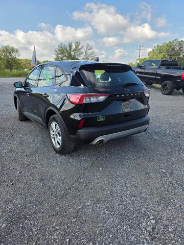 Photo of 2022 black Ford Escape