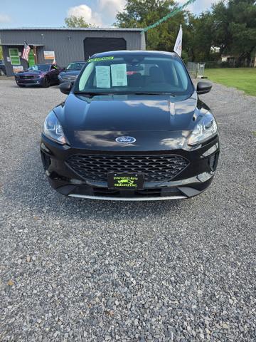 Photo of 2022 black Ford Escape
