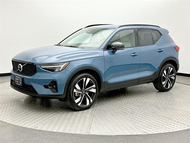 2023 Volvo XC40
