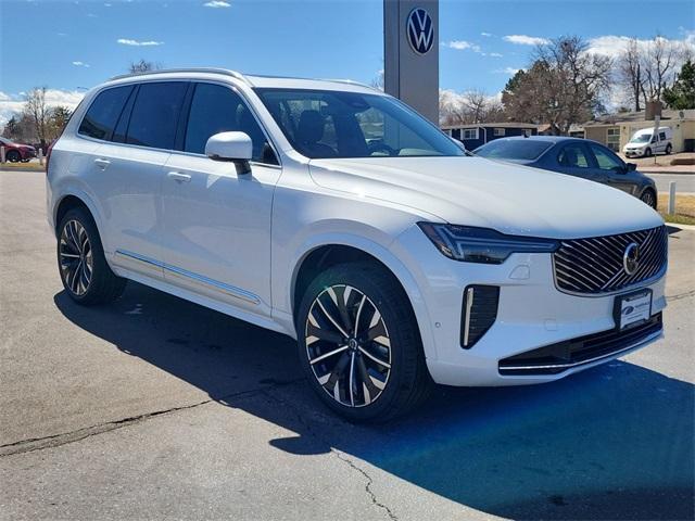 Photo of 2025 White Volvo XC90