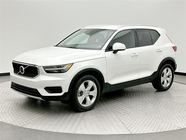 2022 Volvo XC40