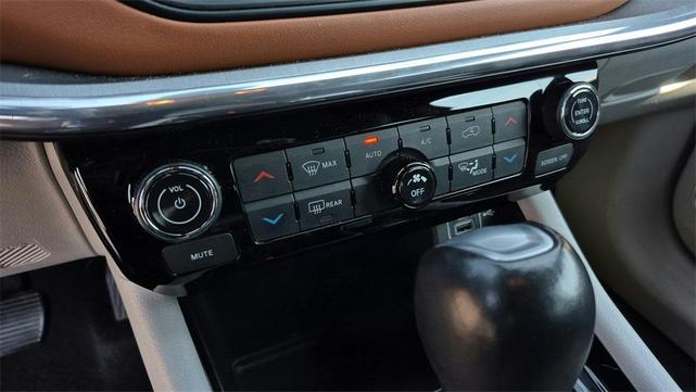 Photo of 2023 Granite Crystal Clearcoat Metallic Jeep Compass