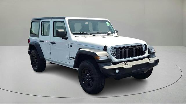 Photo of 2025 Bright White Clearcoat Jeep Wrangler