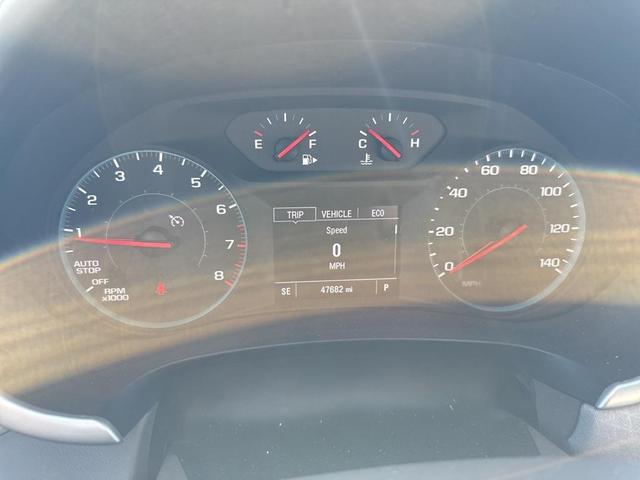 Photo of 2024 Summit White Chevrolet Malibu