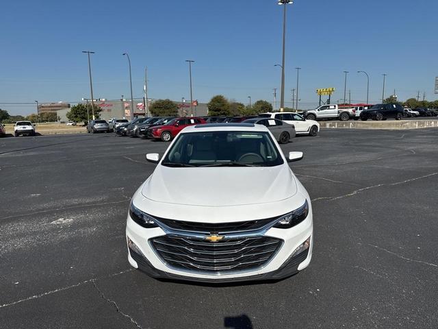Photo of 2024 Summit White Chevrolet Malibu