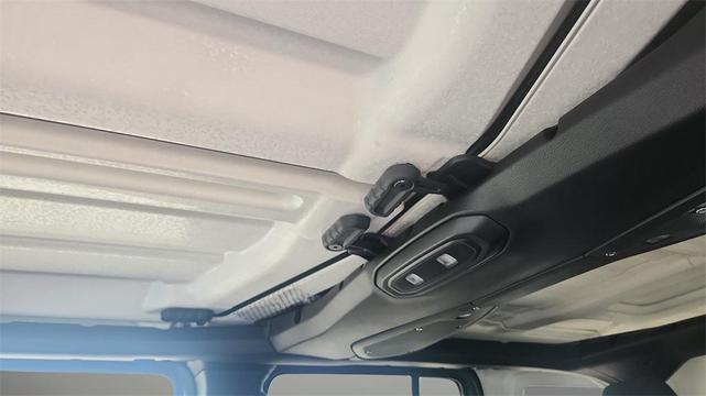 Photo of 2025 Anvil Clearcoat Jeep Wrangler