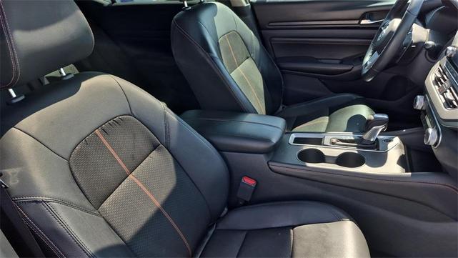 Photo of 2020 Sunset Drift Chromaflair Nissan Altima