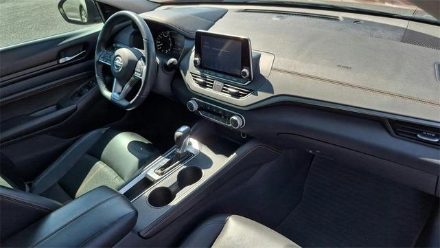 Photo of 2020 Sunset Drift Chromaflair Nissan Altima