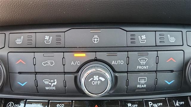 Photo of 2025 White Knuckle Clearcoat Dodge Durango