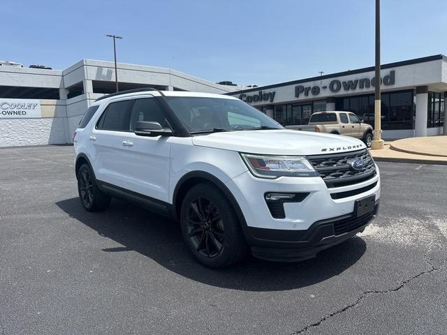 Photo of 2019 Oxford White Ford Explorer