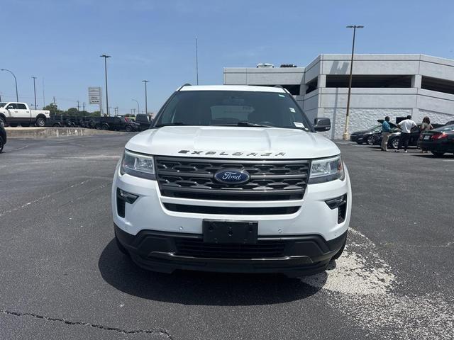 Photo of 2019 Oxford White Ford Explorer