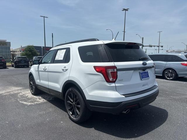 Photo of 2019 Oxford White Ford Explorer