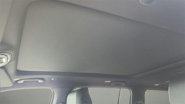 Photo of 2025 Diamond Black Jeep Wagoneer L