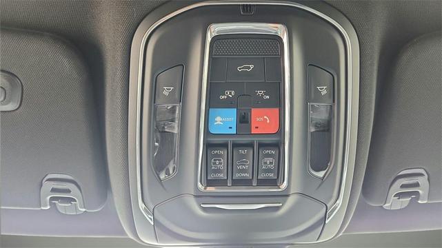Photo of 2025 Diamond Black Jeep Wagoneer L