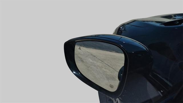 Photo of 2025 Diamond Black Chrysler Pacifica