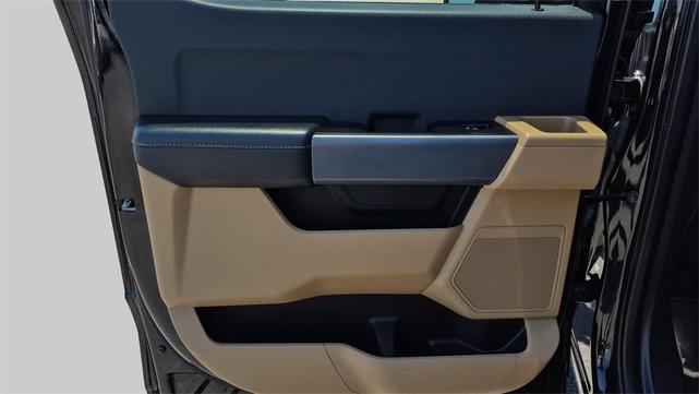 Photo of 2023 Black Metallic Ford F-150