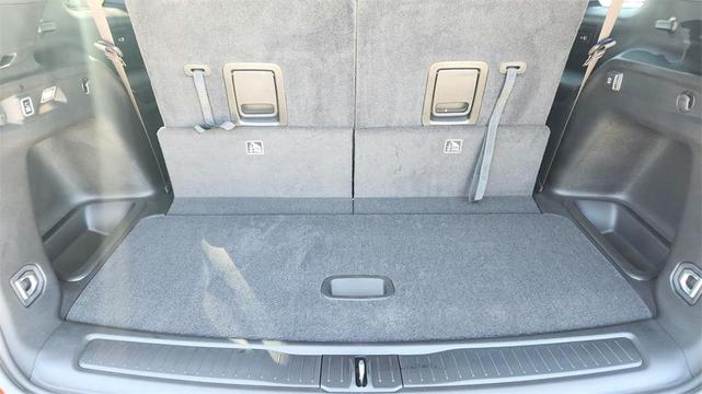 Photo of 2025 Velvet Red Pearlcoat Jeep Grand Cherokee L