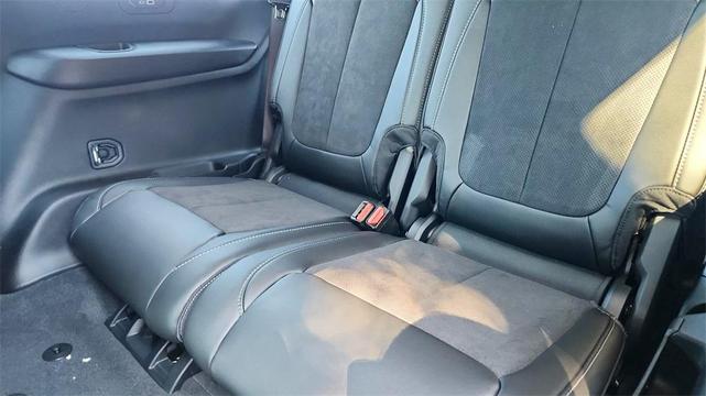 Photo of 2025 Velvet Red Pearlcoat Jeep Grand Cherokee L