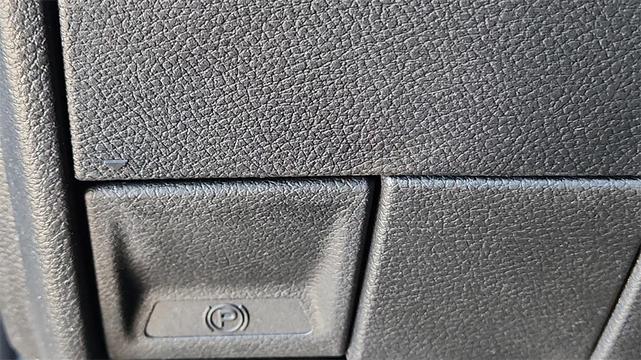 Photo of 2025 Granite Crystal Clearcoat Metallic RAM 2500