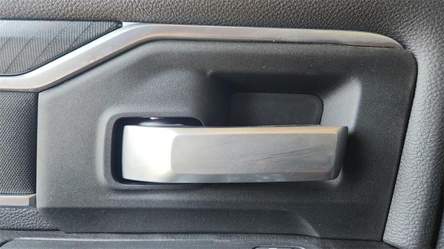 Photo of 2025 Granite Crystal Clearcoat Metallic RAM 2500