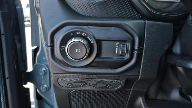Photo of 2025 Anvil Clearcoat Jeep Wrangler