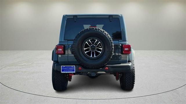 Photo of 2025 Anvil Clearcoat Jeep Wrangler