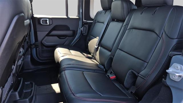 Photo of 2025 Anvil Clearcoat Jeep Wrangler