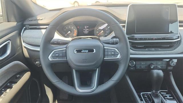 Photo of 2025 Diamond Black Jeep Compass