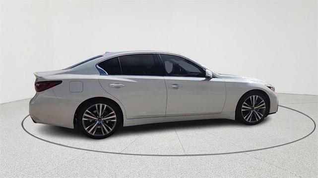 Photo of 2022 Majestic White INFINITI Q50