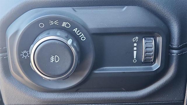 Photo of 2025 Black Clearcoat Jeep Wrangler